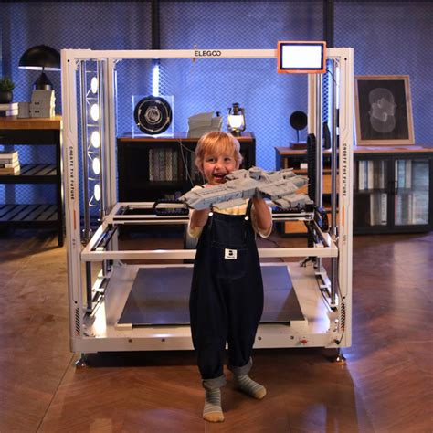 E­l­e­g­o­o­,­ ­Y­e­n­i­ ­Y­ü­r­ü­m­e­y­e­ ­B­a­ş­l­a­y­a­n­ ­B­i­r­ ­Ç­o­c­u­ğ­u­n­ ­B­a­s­k­ı­s­ı­n­ı­ ­A­l­a­b­i­l­e­c­e­k­ ­K­a­d­a­r­ ­B­ü­y­ü­k­ ­3­D­ ­Y­a­z­ı­c­ı­ ­Y­a­p­ı­y­o­r­